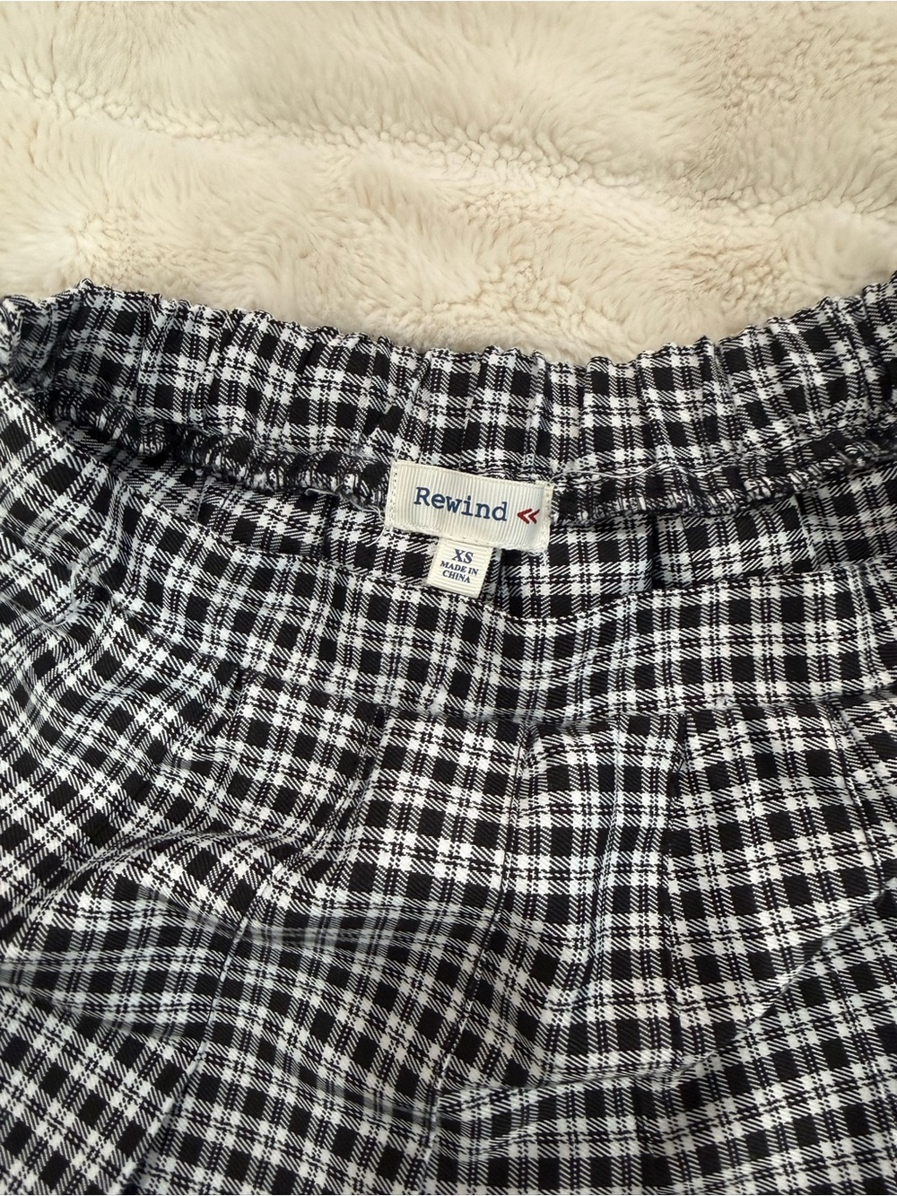 Rewind Black & White Plaid Pleated Skirt - Picture 2 of 2